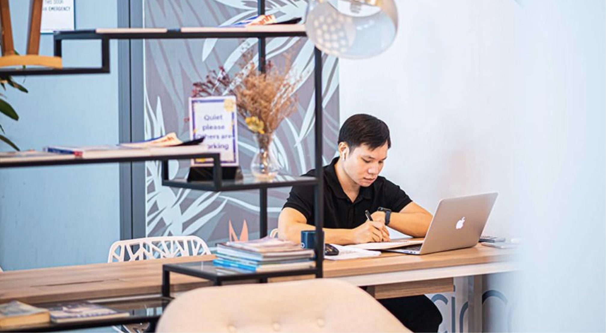 5 Kinh Nghiệm Thực Tế Khi Thuê Chỗ Ngồi Làm Việc Mà Bạn Cần Biết